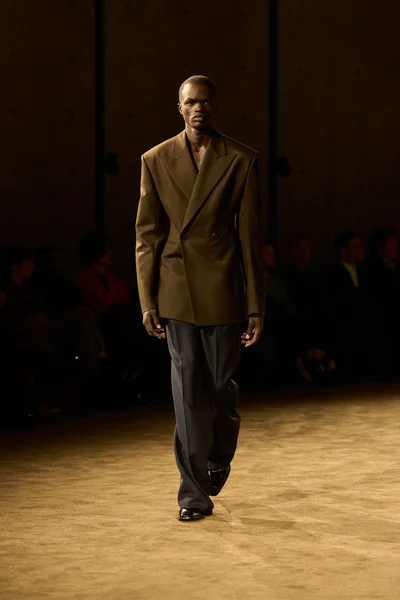 Look 20